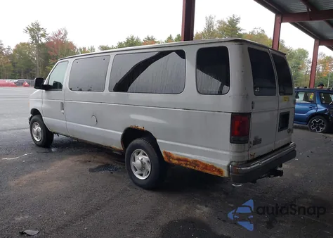 2003 Ford E-350 Super Duty Xl/Xlt z USA, uszkodzony, nr VIN 1FBSS31L83HA89114